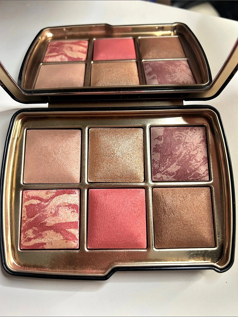 Hourglass Ambient Lighting Edit Unlocked - Leopard Palette
